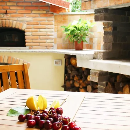 Il Giardino - Castagno شقة *